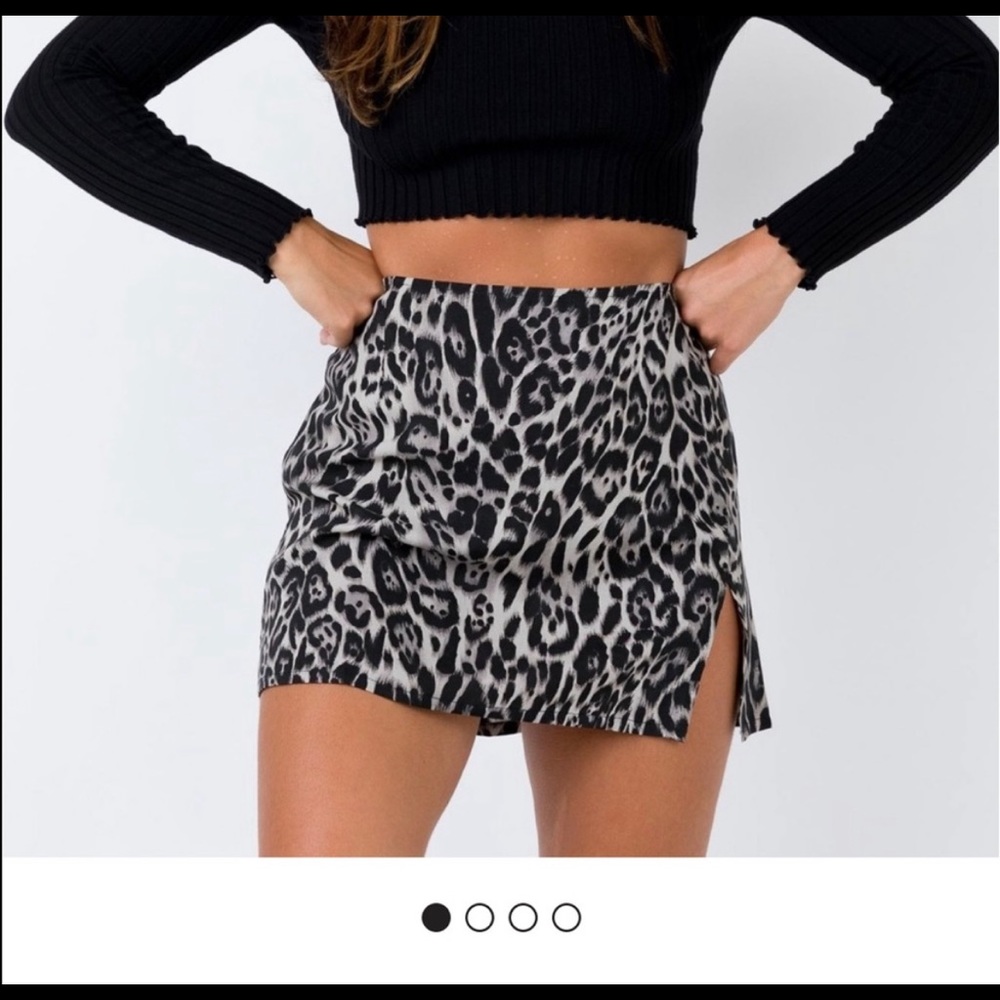 NWT leopard mini skirt